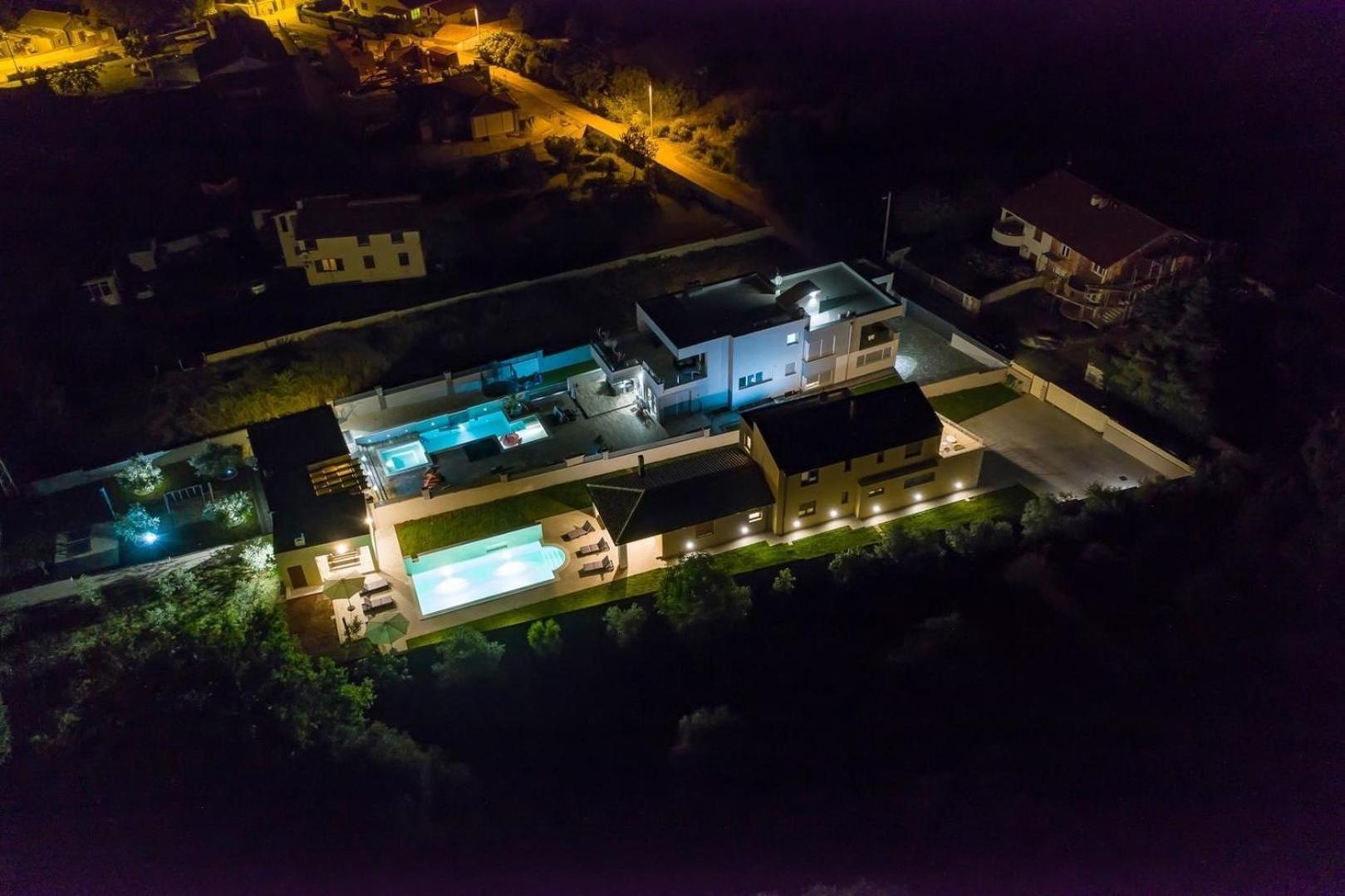 Mit Privatpool Fuer 8 Personen Ca 120 Qm In Sisan, Istrien Suedkueste Von Istrien *
