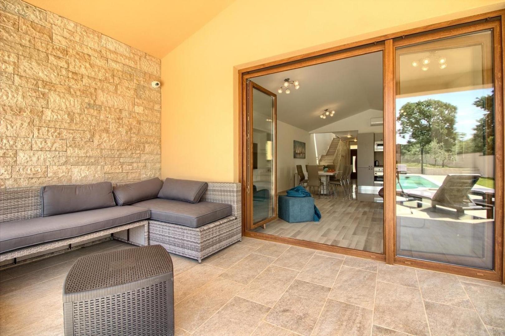 Mit Privatpool Fuer 8 Personen Ca 120 Qm In Sisan, Istrien Suedkueste Von Istrien